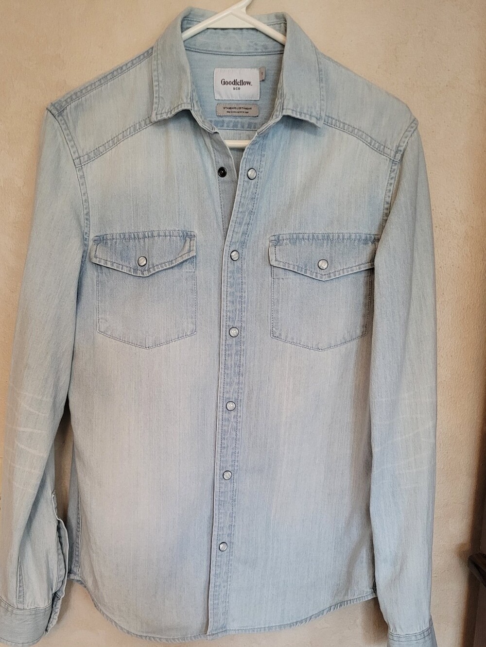 Nicest Chambray Button-down Shirt 100% Cotton So-soft  Small Excellent Condition